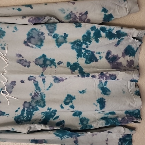 Victoria's Secret PINK Campus Long Sleeve Top - Picture 4 of 7